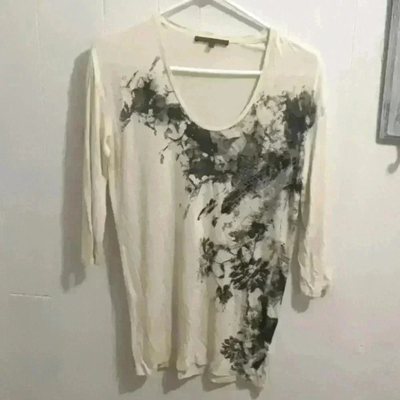 Cassis Graphic 3\4 Sleeve Shirt in Size  XS - Picture 1 of 4